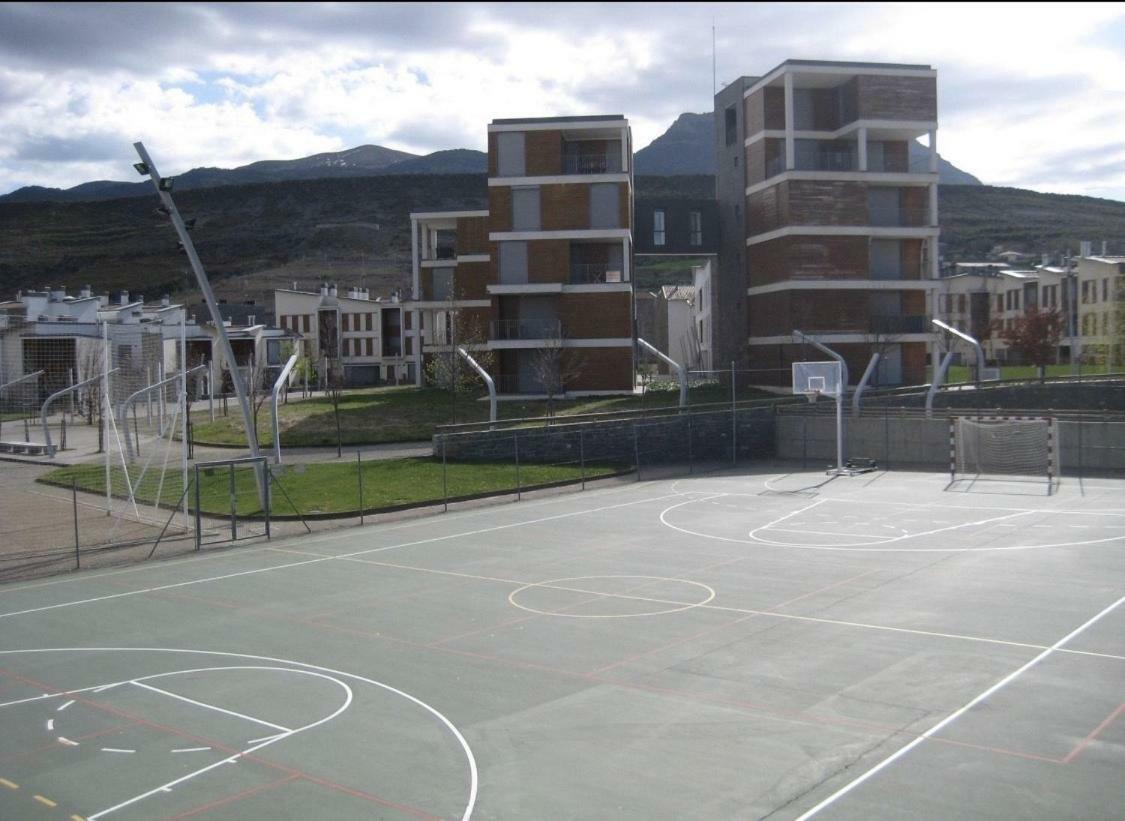 Apartmán Deluxe Pirineos Sabiñánigo Exteriér fotografie